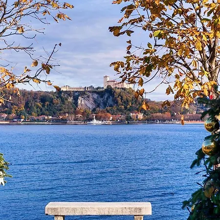 La Casa Di Vittoria Arona